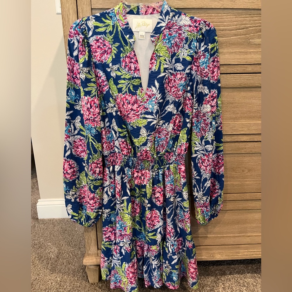 Lilly Pulitzer floral dress 🩷💙